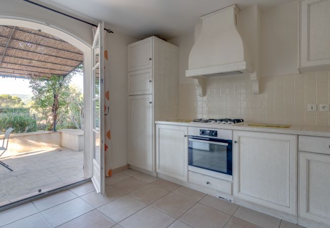 Villa in La Motte - 5 BEDROOM VILLA WITH PRIVATE POOL AND GARDEN (N°359) Villa in La Motte - 5 BEDROOM VILLA WITH PRIVATE POOL AND GARDEN (N°359)