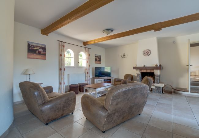 Villa in La Motte - 5 BEDROOM VILLA WITH PRIVATE POOL AND GARDEN (N°359) Villa in La Motte - 5 BEDROOM VILLA WITH PRIVATE POOL AND GARDEN (N°359)