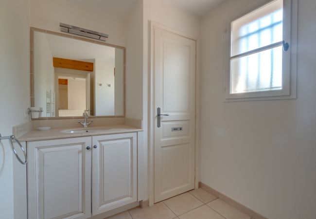 Villa in La Motte - 5 BEDROOM VILLA WITH PRIVATE POOL AND GARDEN (N°359) Villa in La Motte - 5 BEDROOM VILLA WITH PRIVATE POOL AND GARDEN (N°359)