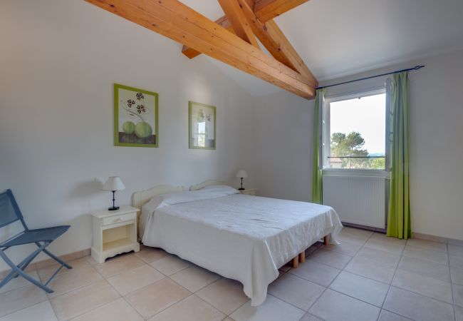Villa in La Motte - 5 BEDROOM VILLA WITH PRIVATE POOL AND GARDEN (N°359) Villa in La Motte - 5 BEDROOM VILLA WITH PRIVATE POOL AND GARDEN (N°359)