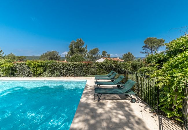 Villa in La Motte - 5 BEDROOM VILLA WITH PRIVATE POOL AND GARDEN (N°359) Villa in La Motte - 5 BEDROOM VILLA WITH PRIVATE POOL AND GARDEN (N°359)