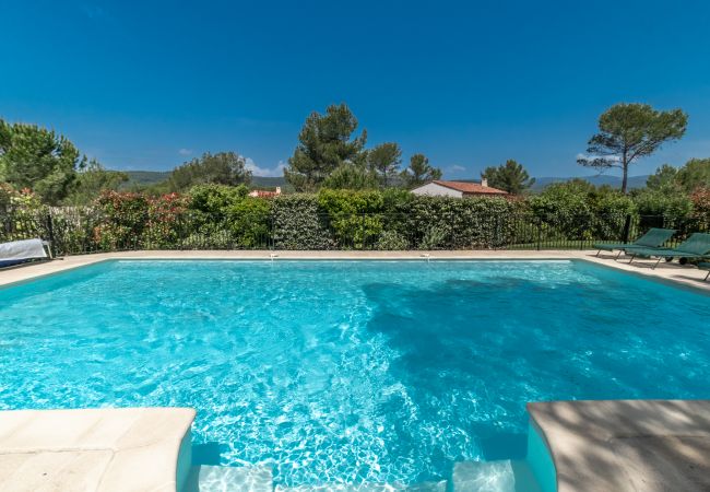 Villa in La Motte - 5 BEDROOM VILLA WITH PRIVATE POOL AND GARDEN (N°359) Villa in La Motte - 5 BEDROOM VILLA WITH PRIVATE POOL AND GARDEN (N°359)