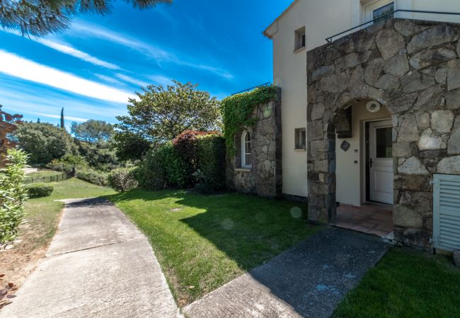 Apartment in La Motte - TWO BEDROOM APARTMENT - 50SQM-  WITH GOLF VIEW (N°23) Apartment in La Motte - TWO BEDROOM APARTMENT - 50SQM-  WITH GOLF VIEW (N°23)