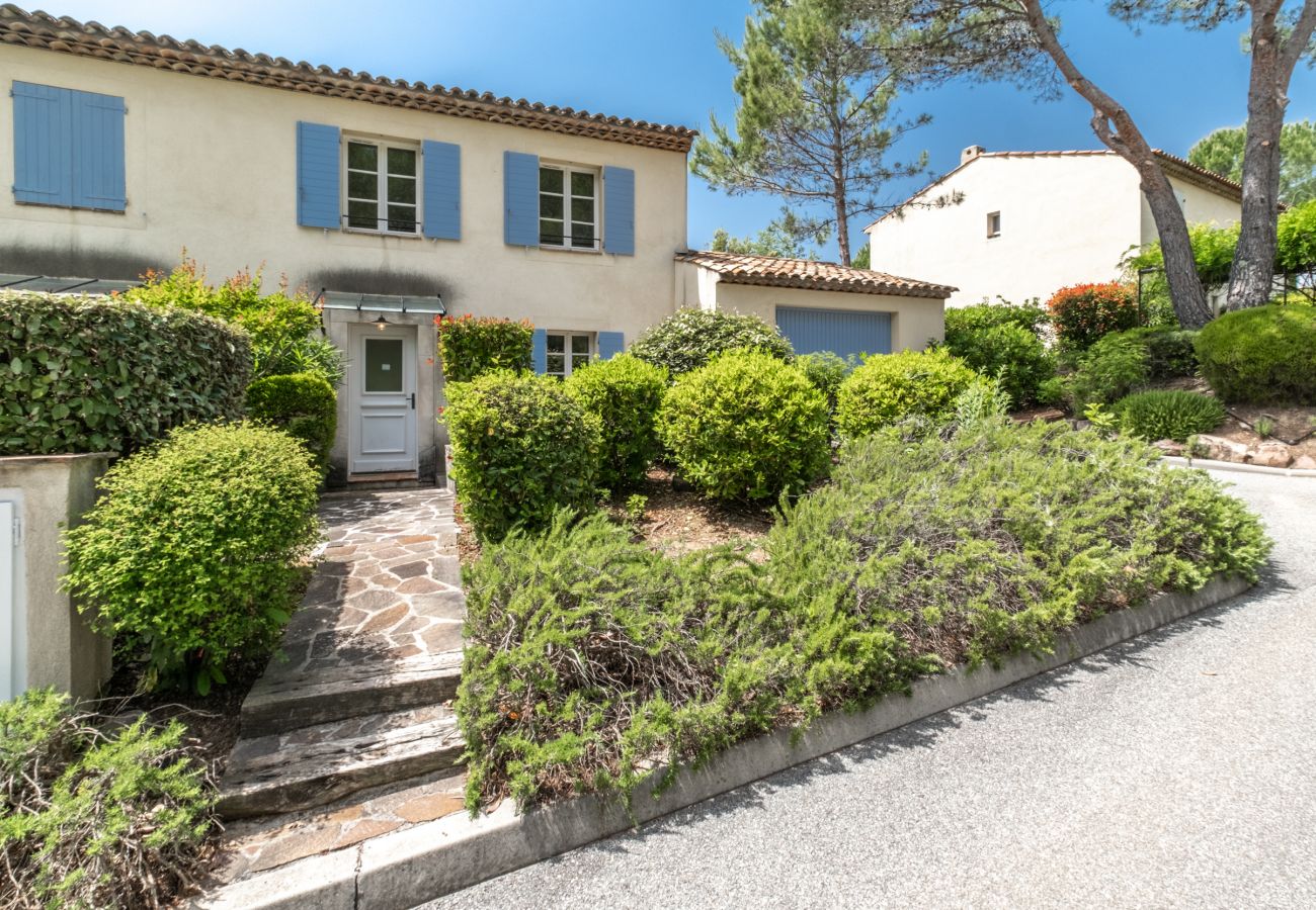 Terraced House in La Motte - 3 BEDROOM TOWNHOUSE WITH GARDEN (N°302) Terraced House in La Motte - 3 BEDROOM TOWNHOUSE WITH GARDEN (N°302)