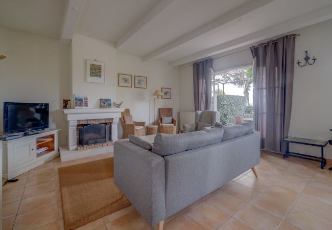 Terraced House in La Motte - 3-BEDROOM TOWNHOUSE WITH GARDEN (N°323) Terraced House in La Motte - 3-BEDROOM TOWNHOUSE WITH GARDEN (N°323)