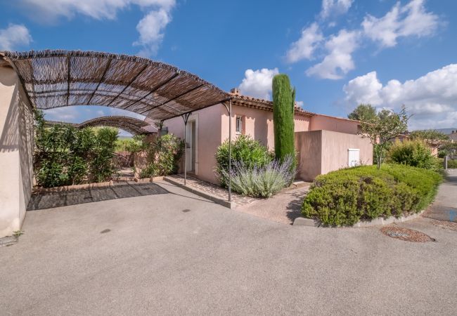 Terraced House in La Motte - 2-BEDROOM TOWNHOUSE WITH GARDEN (N°330) Terraced House in La Motte - 2-BEDROOM TOWNHOUSE WITH GARDEN (N°330)