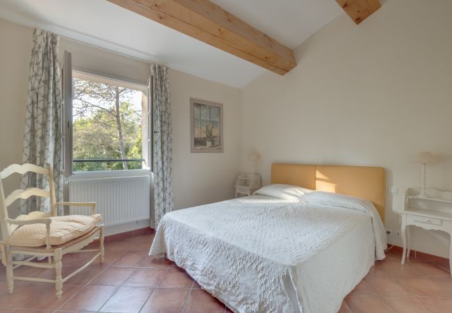 Villa in La Motte - 4-BEDROOM VLLA WITH PRIVATE POOL AND GARDEN (N°342) Villa in La Motte - 4-BEDROOM VLLA WITH PRIVATE POOL AND GARDEN (N°342)