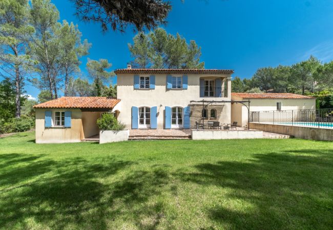 Villa/Dettached house in La Motte - 4-BEDROOM VLLA WITH PRIVATE POOL AND GARDEN (N°342)