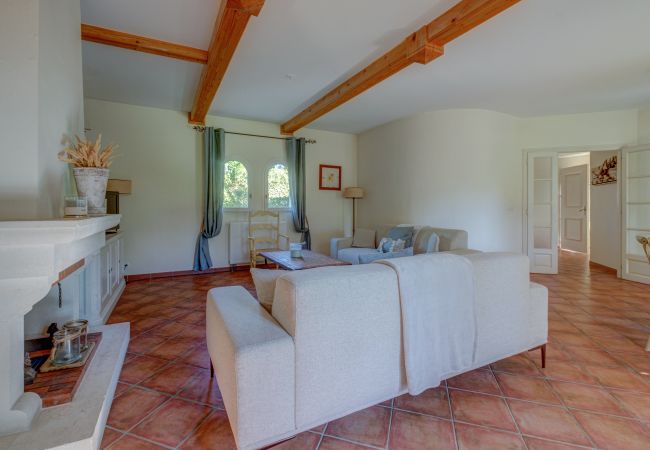 Villa in La Motte - 4-BEDROOM VLLA WITH PRIVATE POOL AND GARDEN (N°342) Villa in La Motte - 4-BEDROOM VLLA WITH PRIVATE POOL AND GARDEN (N°342)