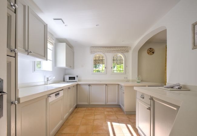 Villa in La Motte - 4 BEDROOM VILLA WITH PRIVATE POOL AND GARDEN (N°348) Villa in La Motte - 4 BEDROOM VILLA WITH PRIVATE POOL AND GARDEN (N°348)