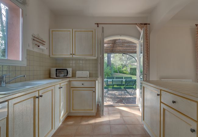 Villa in La Motte - 4 BEDROOM VILLA WITH POOL AND GARDEN (N°352) Villa in La Motte - 4 BEDROOM VILLA WITH POOL AND GARDEN (N°352)