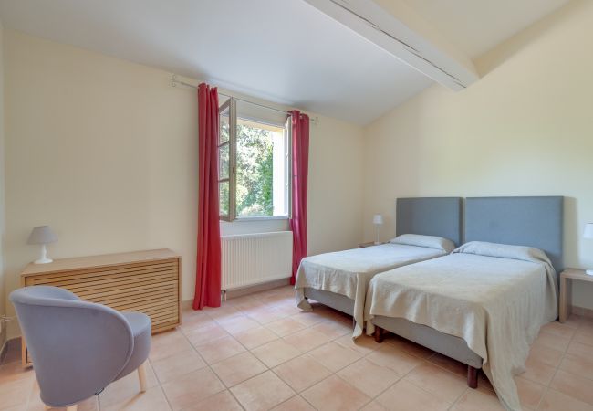 Villa in La Motte - 3 BEDROOM VILLA WITH PRIVATE POOL AND GARDEN (N°355) Villa in La Motte - 3 BEDROOM VILLA WITH PRIVATE POOL AND GARDEN (N°355)