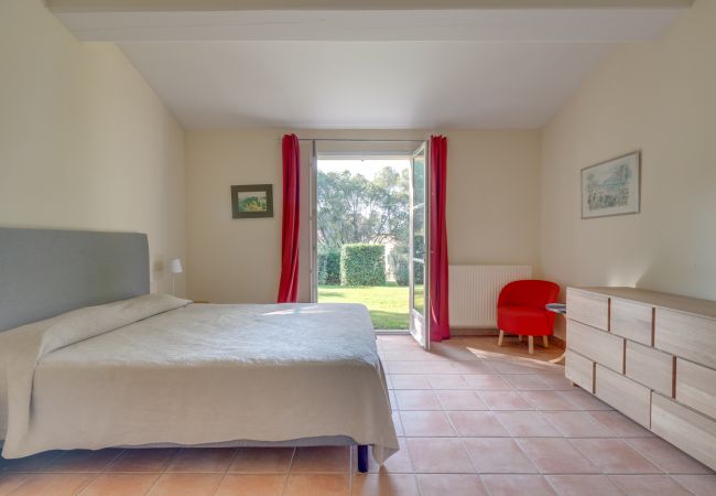 Villa in La Motte - 3 BEDROOM VILLA WITH PRIVATE POOL AND GARDEN (N°355) Villa in La Motte - 3 BEDROOM VILLA WITH PRIVATE POOL AND GARDEN (N°355)
