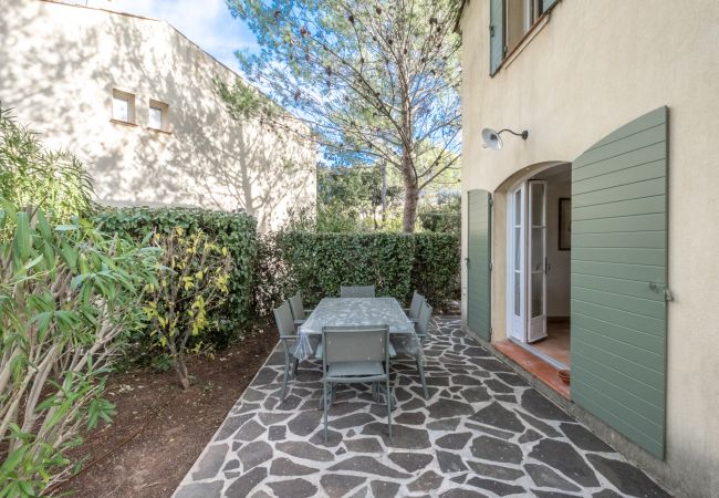 Terraced House in La Motte - 3-BEDROOM TOWNHOUSE WITH GARDEN (N°414) Terraced House in La Motte - 3-BEDROOM TOWNHOUSE WITH GARDEN (N°414)