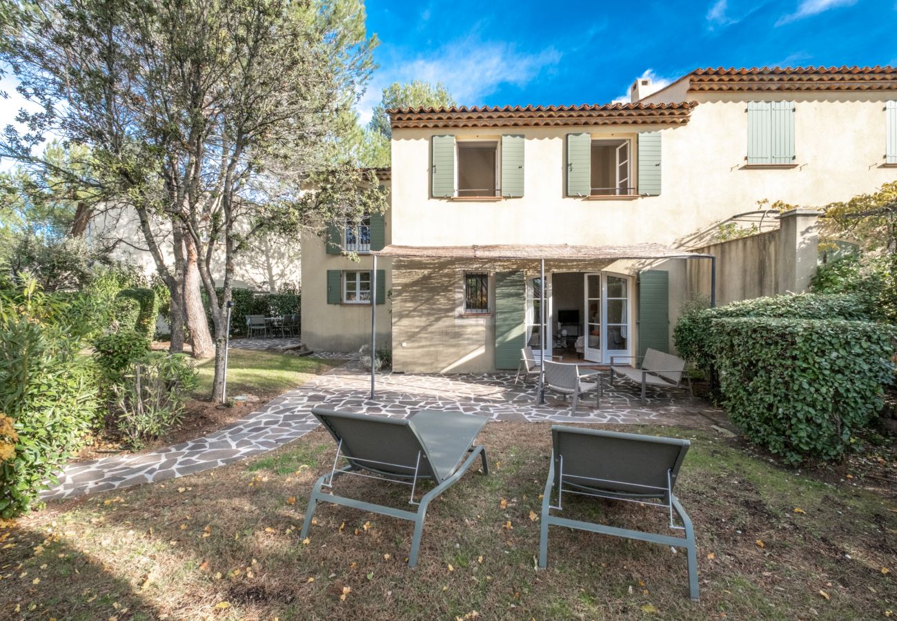 Terraced House in La Motte - 3-BEDROOM TOWNHOUSE WITH GARDEN (N°414) Terraced House in La Motte - 3-BEDROOM TOWNHOUSE WITH GARDEN (N°414)