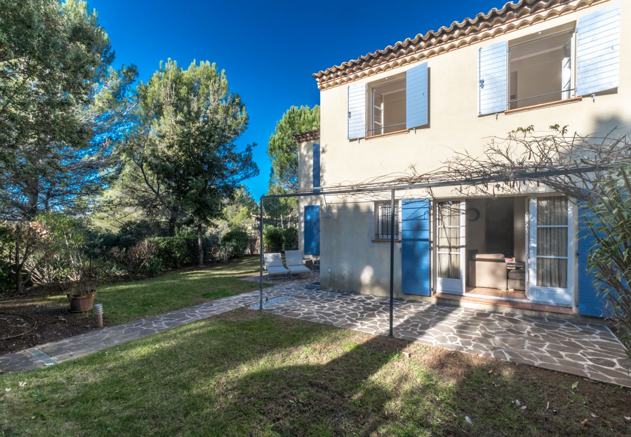 3 BEDROOM RENTAL HOUSE WITH GARDEN 3 BEDROOM RENTAL HOUSE WITH GARDEN