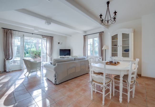 Terraced House in La Motte - 3 BEDROOM TOWNHOUSE WITH GARDEN (N°426) Terraced House in La Motte - 3 BEDROOM TOWNHOUSE WITH GARDEN (N°426)