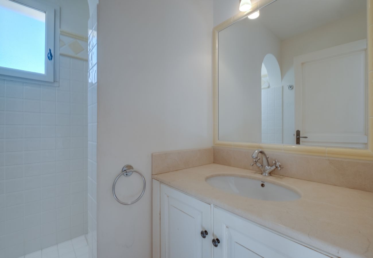 Terraced House in La Motte - 3 BEDROOM TOWNHOUSE WITH GARDEN (N°430) Terraced House in La Motte - 3 BEDROOM TOWNHOUSE WITH GARDEN (N°430)