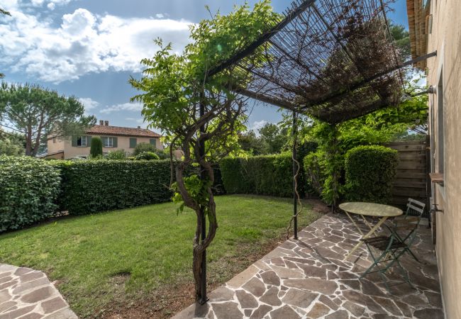 Terraced House in La Motte - 2 BEDROOM TOWNHOUSE WITH GARDEN (N°435) Terraced House in La Motte - 2 BEDROOM TOWNHOUSE WITH GARDEN (N°435)