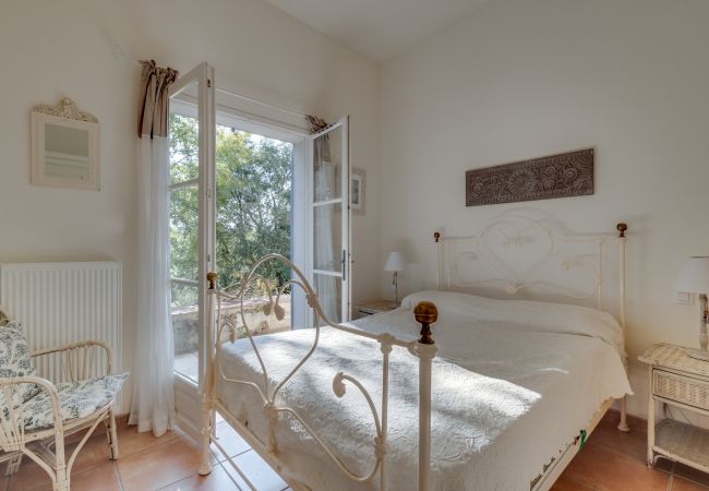 Villa in La Motte - 4-BEDROOM VILLA WITH PRIVATE POOL AND GARDEN (N°442) Villa in La Motte - 4-BEDROOM VILLA WITH PRIVATE POOL AND GARDEN (N°442)
