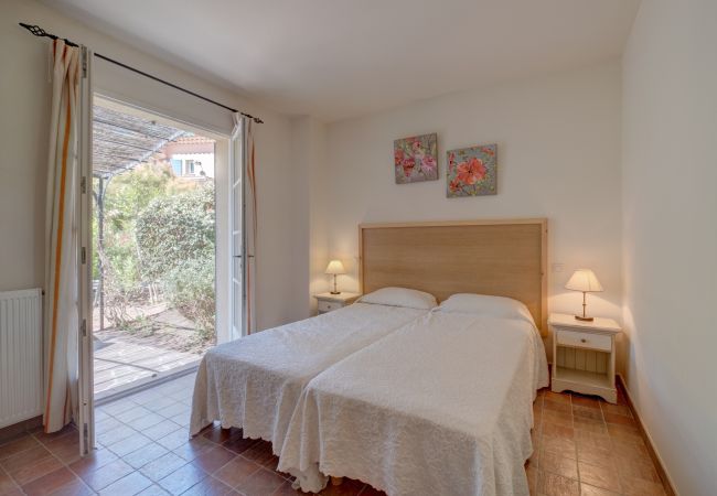 Apartment in La Motte - 2 BEDROOM APARTMENT WITH TERRACE AND GARDEN (N°510) Apartment in La Motte - 2 BEDROOM APARTMENT WITH TERRACE AND GARDEN (N°510)