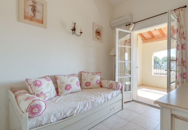 Apartment in La Motte - 3-BEDROOM APARTMENT WITH TERRACE (N°524) Apartment in La Motte - 3-BEDROOM APARTMENT WITH TERRACE (N°524)