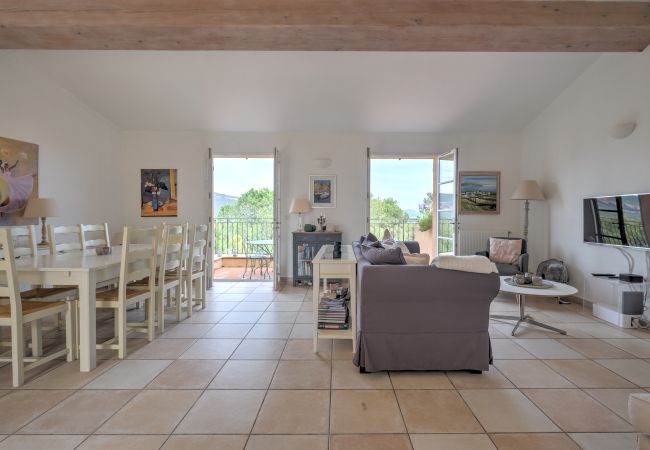 Terraced House in La Motte - 3 BEDROOM TOWNHOUSE WITH GARDEN (N°527) Terraced House in La Motte - 3 BEDROOM TOWNHOUSE WITH GARDEN (N°527)
