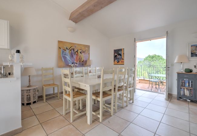 Terraced House in La Motte - 3 BEDROOM TOWNHOUSE WITH GARDEN (N°527) Terraced House in La Motte - 3 BEDROOM TOWNHOUSE WITH GARDEN (N°527)