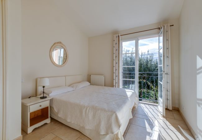 Terraced House in La Motte - 2 BEDROOM TOWNHOUSE WITH GARDEN (N°529) Terraced House in La Motte - 2 BEDROOM TOWNHOUSE WITH GARDEN (N°529)