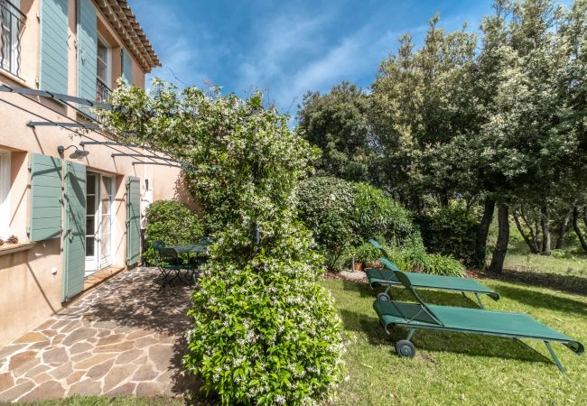 Terraced House in La Motte - 2 BEDROOM TOWNHOUSE WITH GARDEN (N°529) Terraced House in La Motte - 2 BEDROOM TOWNHOUSE WITH GARDEN (N°529)