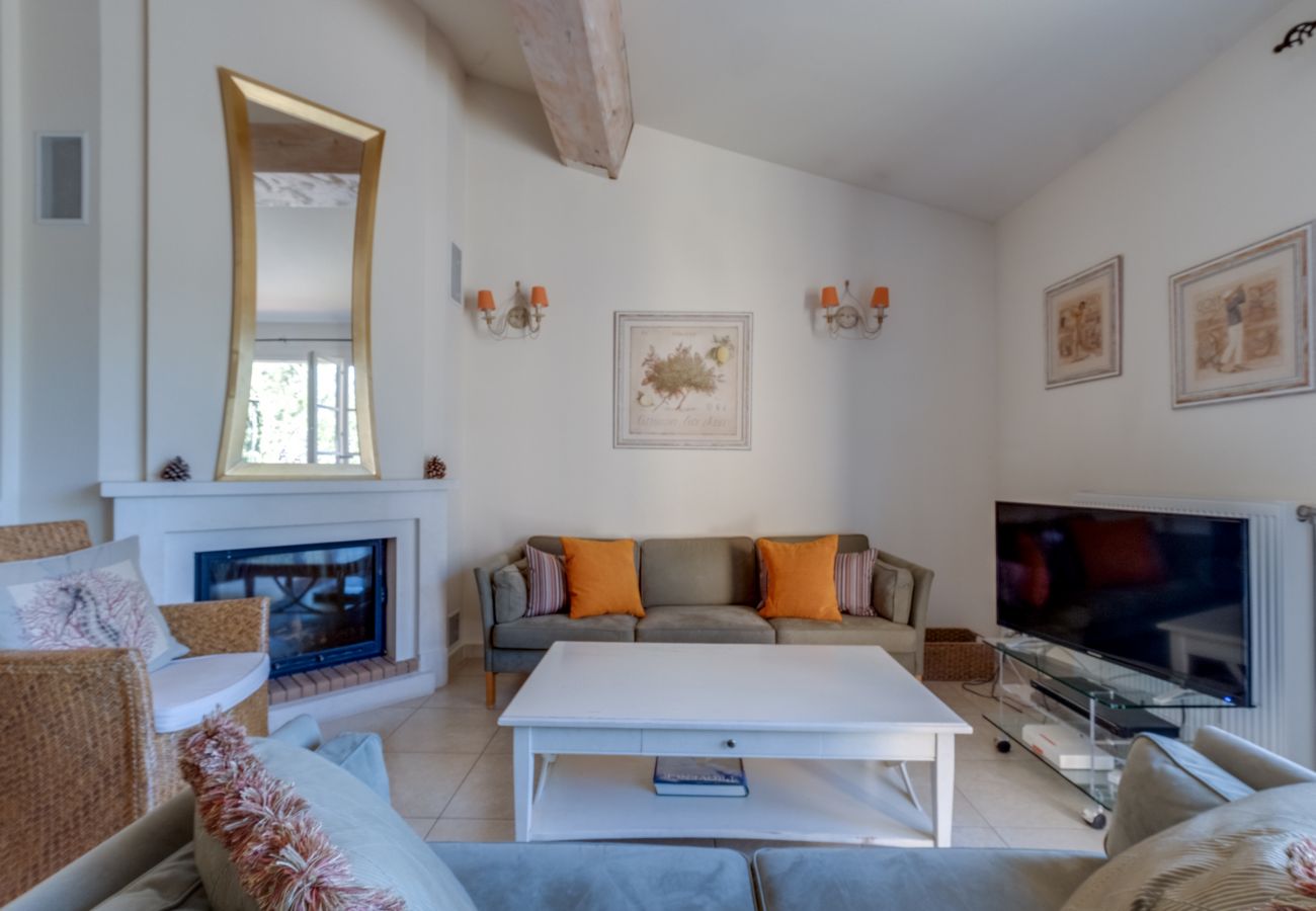 Terraced House in La Motte - 2 BEDROOM TOWNHOUSE WITH GARDEN (N°562) Terraced House in La Motte - 2 BEDROOM TOWNHOUSE WITH GARDEN (N°562)