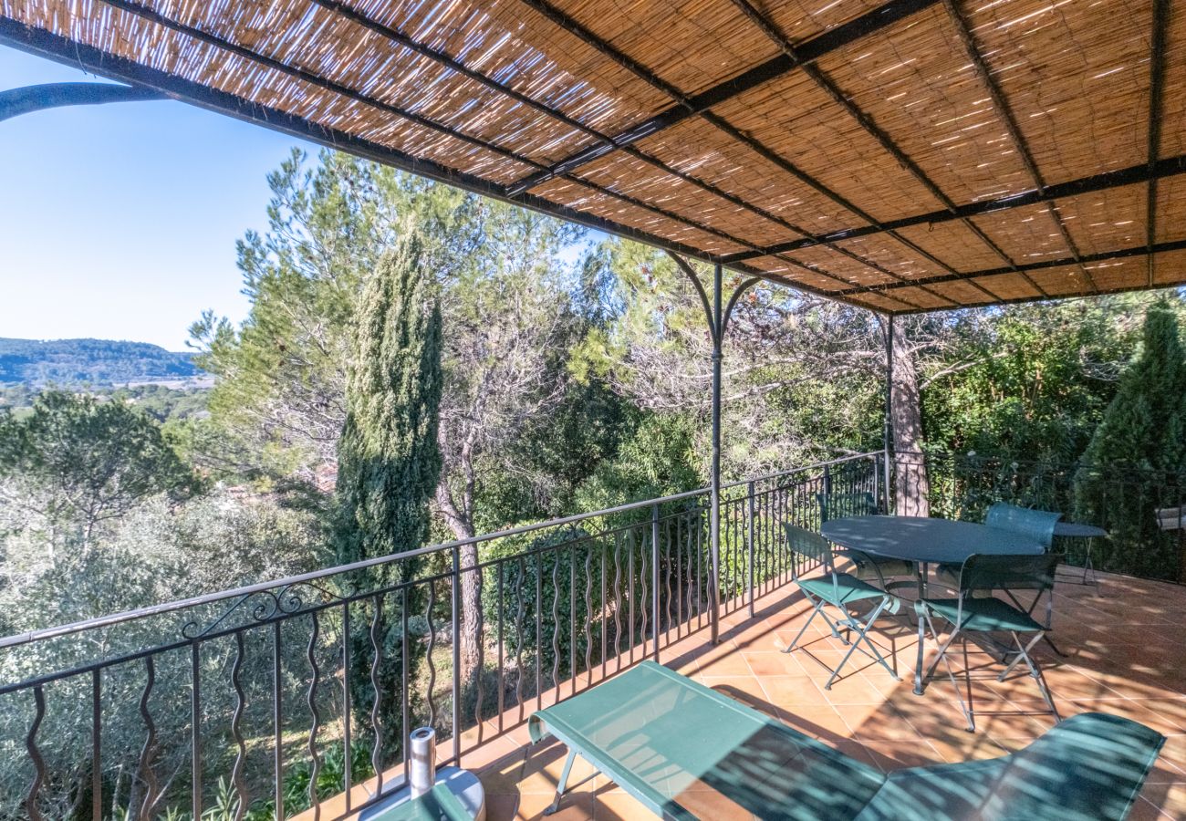 Terraced House in La Motte - 2 BEDROOM TOWNHOUSE WITH GARDEN (N°563)