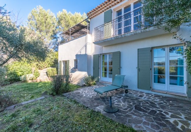 Terraced House in La Motte - 3 BEDROOM TOWNHOUSE WITH GARDEN (N°565)