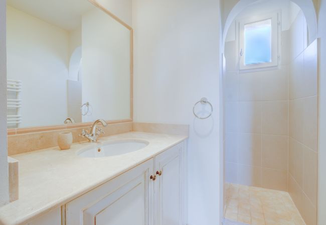 Terraced House in La Motte - 2-BEDROOM TOWNHOUSE WITH GARDEN (N°531) Terraced House in La Motte - 2-BEDROOM TOWNHOUSE WITH GARDEN (N°531)