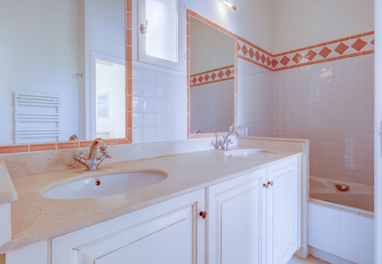 Terraced House in La Motte - 3 BEDROOM TOWNHOUSE WITH GARDEN (N° 518) Terraced House in La Motte - 3 BEDROOM TOWNHOUSE WITH GARDEN (N° 518)