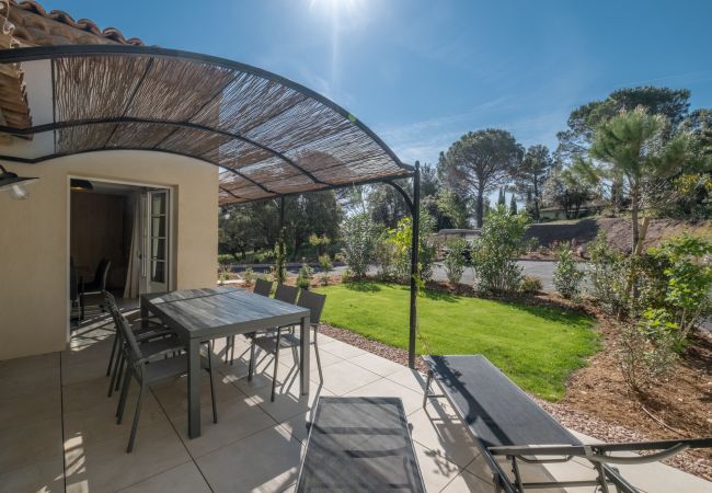 Terraced House in La Motte - 3-BEDROOM TOWN HOUSE WITH SPLENDID VIEW (N°569) Terraced House in La Motte - 3-BEDROOM TOWN HOUSE WITH SPLENDID VIEW (N°569)