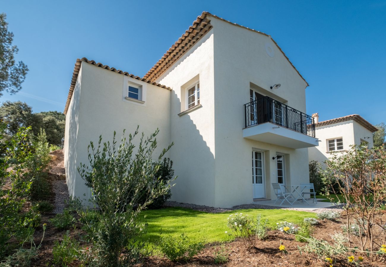Terraced House in La Motte - 3-BEDROOM TOWN HOUSE WITH SPLENDID VIEW (N°569) Terraced House in La Motte - 3-BEDROOM TOWN HOUSE WITH SPLENDID VIEW (N°569)