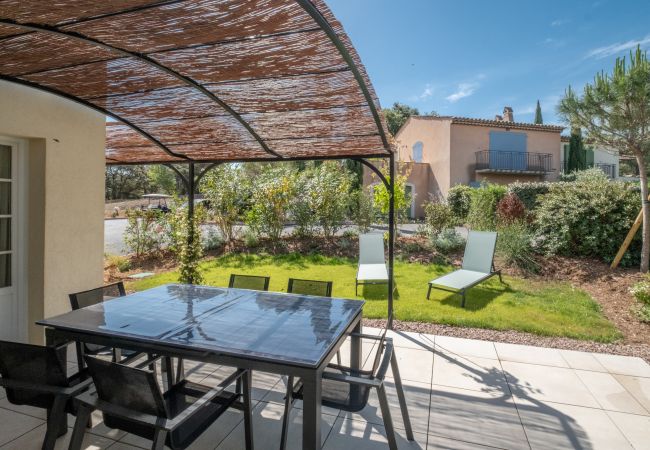 Terraced House in La Motte - 3-BEDROOM TOWNHOUSE WITH NICE VIEW (N°568) Terraced House in La Motte - 3-BEDROOM TOWNHOUSE WITH NICE VIEW (N°568)