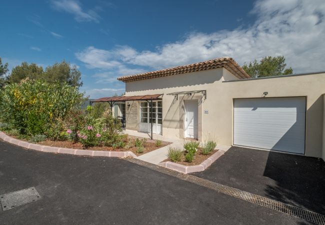 Terraced House in La Motte - 3-BEDROOM TOWNHOUSE WITH NICE VIEW (N°568) Terraced House in La Motte - 3-BEDROOM TOWNHOUSE WITH NICE VIEW (N°568)