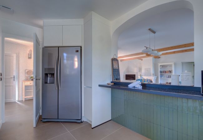 Villa in La Motte - 4-BEDROOM PRIVATE VILLA WITH POOL AND GARDEN ( N°449) Villa in La Motte - 4-BEDROOM PRIVATE VILLA WITH POOL AND GARDEN ( N°449)