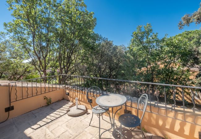 Villa in La Motte - 4-BEDROOM PRIVATE VILLA WITH POOL AND GARDEN ( N°449) Villa in La Motte - 4-BEDROOM PRIVATE VILLA WITH POOL AND GARDEN ( N°449)