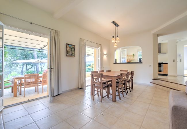 Villa in La Motte - 4 BEDROOM VILLA WITH PRIVATE POOL AND GARDEN (N°443) Villa in La Motte - 4 BEDROOM VILLA WITH PRIVATE POOL AND GARDEN (N°443)