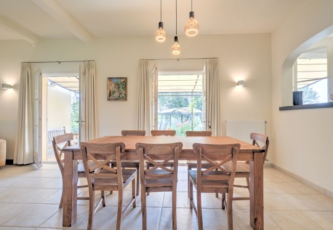 Villa in La Motte - 4 BEDROOM VILLA WITH PRIVATE POOL AND GARDEN (N°443) Villa in La Motte - 4 BEDROOM VILLA WITH PRIVATE POOL AND GARDEN (N°443)