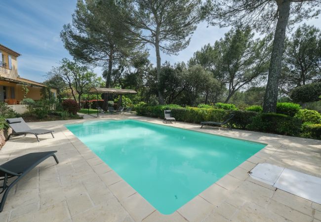 Villa in La Motte - 4 BEDROOM VILLA WITH PRIVATE POOL AND GARDEN (N°443) Villa in La Motte - 4 BEDROOM VILLA WITH PRIVATE POOL AND GARDEN (N°443)