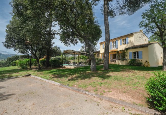 Villa in La Motte - 4 BEDROOM VILLA WITH PRIVATE POOL AND GARDEN (N°443) Villa in La Motte - 4 BEDROOM VILLA WITH PRIVATE POOL AND GARDEN (N°443)