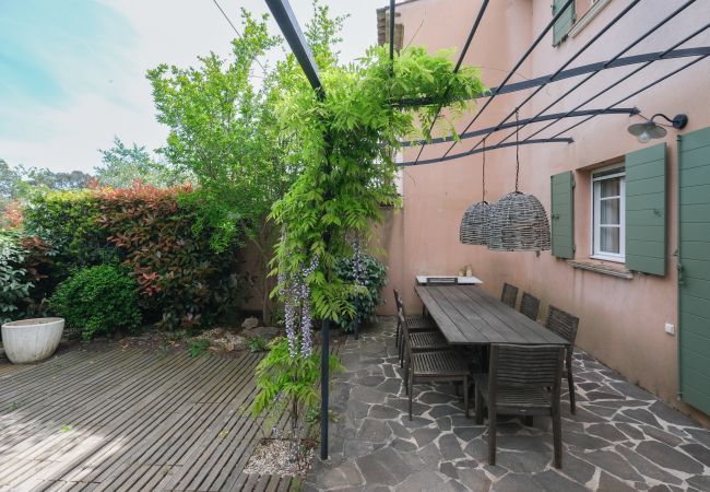 Terraced House in La Motte - 2-BEDROOM TOWNHOUSE WITH GARDEN (N°536) Terraced House in La Motte - 2-BEDROOM TOWNHOUSE WITH GARDEN (N°536)