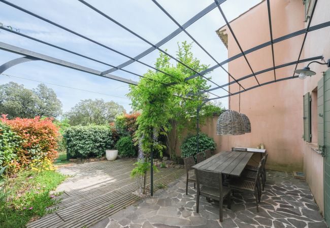 Terraced House in La Motte - 2-BEDROOM TOWNHOUSE WITH GARDEN (N°536) Terraced House in La Motte - 2-BEDROOM TOWNHOUSE WITH GARDEN (N°536)