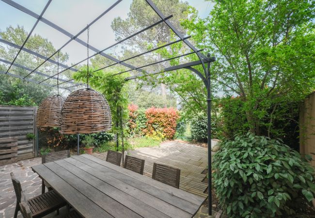 Terraced House in La Motte - 2-BEDROOM TOWNHOUSE WITH GARDEN (N°536) Terraced House in La Motte - 2-BEDROOM TOWNHOUSE WITH GARDEN (N°536)