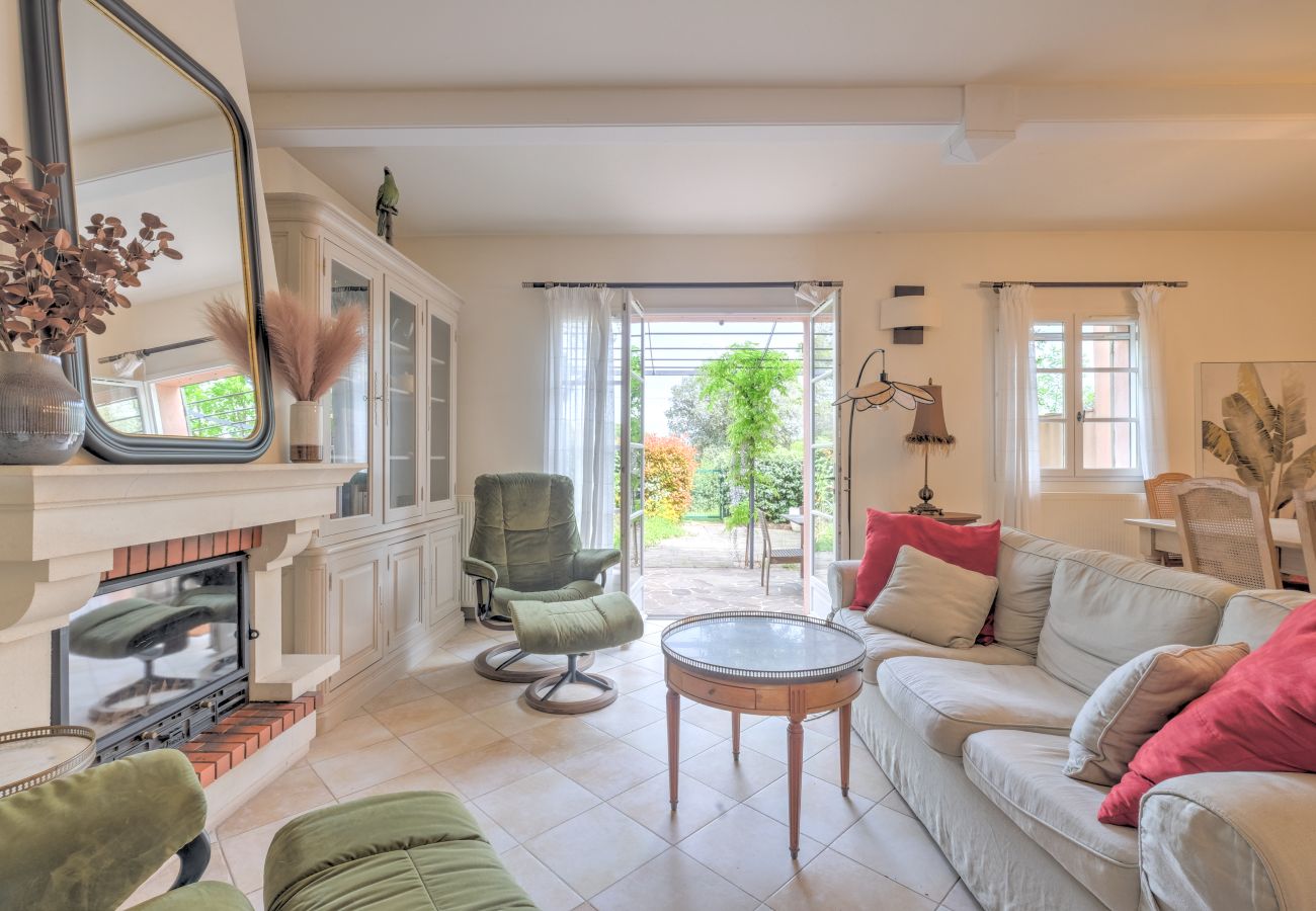 Terraced House in La Motte - 2-BEDROOM TOWNHOUSE WITH GARDEN (N°536) Terraced House in La Motte - 2-BEDROOM TOWNHOUSE WITH GARDEN (N°536)