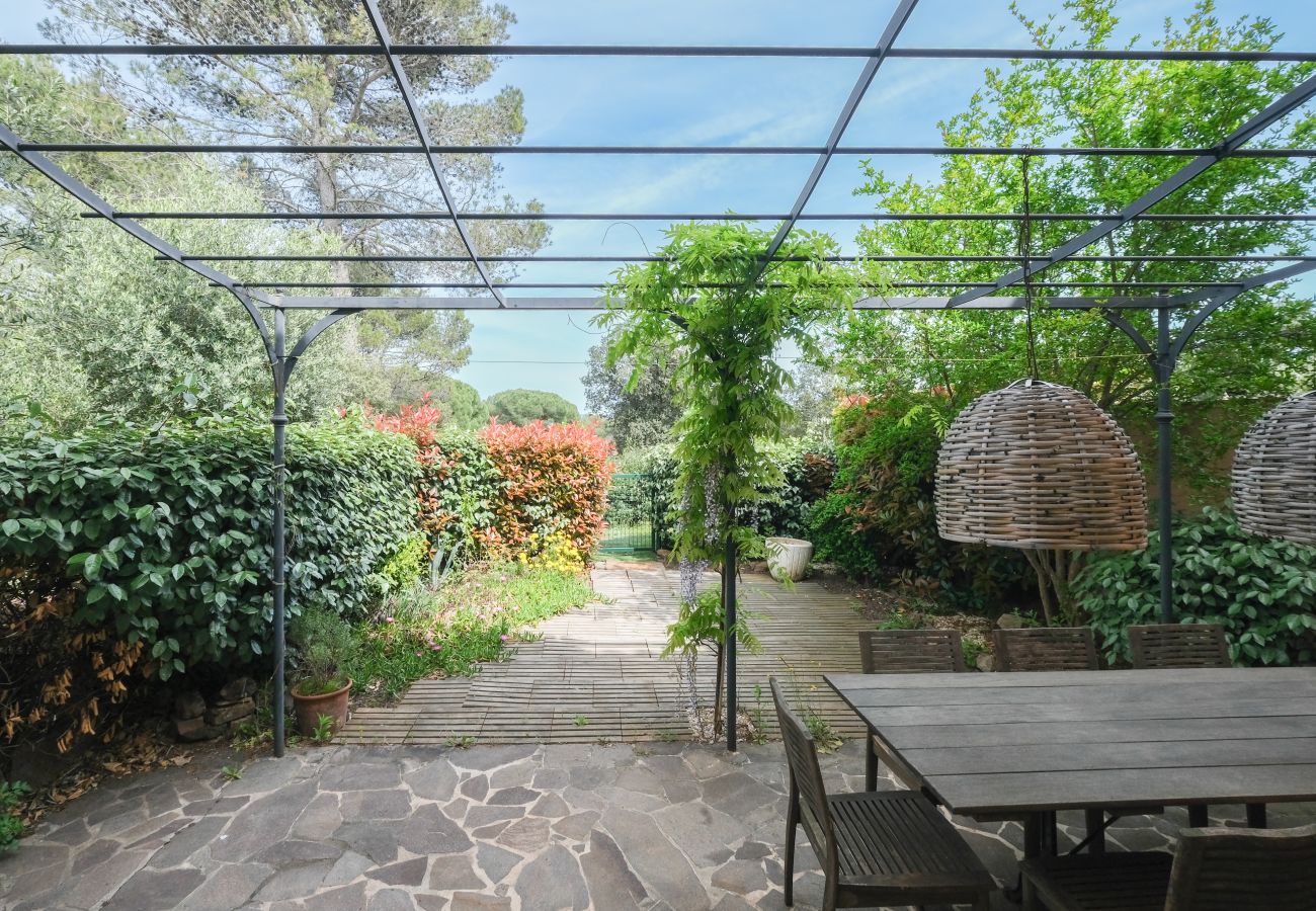 Terraced House in La Motte - 2-BEDROOM TOWNHOUSE WITH GARDEN (N°536) Terraced House in La Motte - 2-BEDROOM TOWNHOUSE WITH GARDEN (N°536)